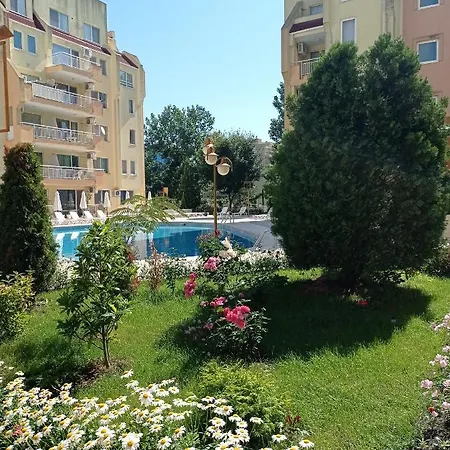 Happy 7 Apartment